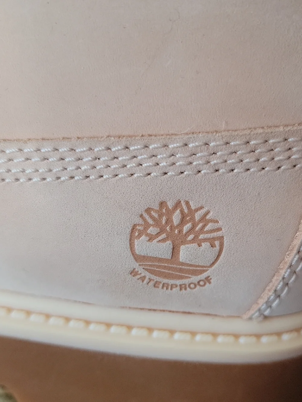 Timberlands Nellie Stonestreet Waterproof Platform boot in light pink Size 5.5